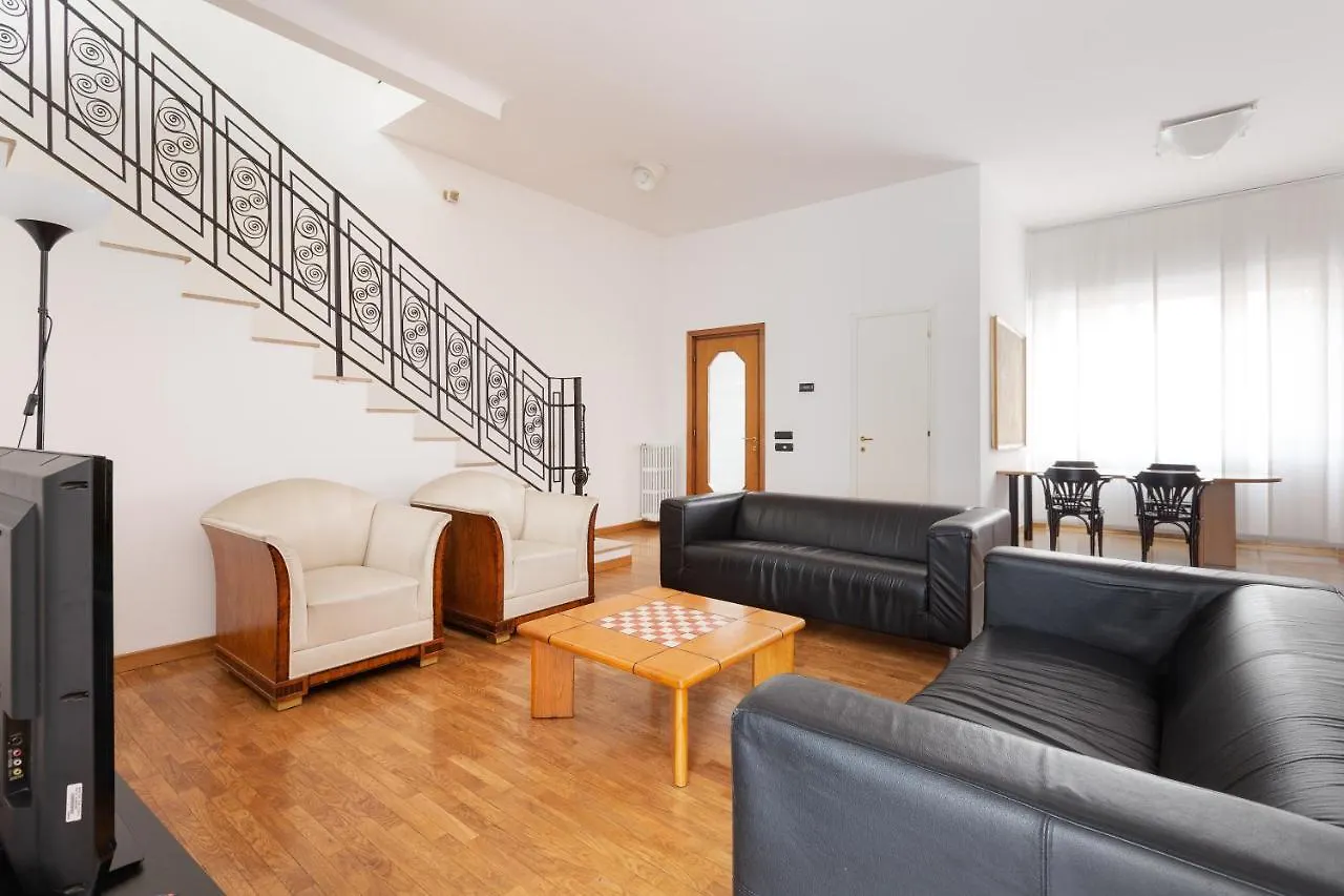 Ca\' Stellini - Comoda Casa Indipendente Con Parcheggio Privato contacts